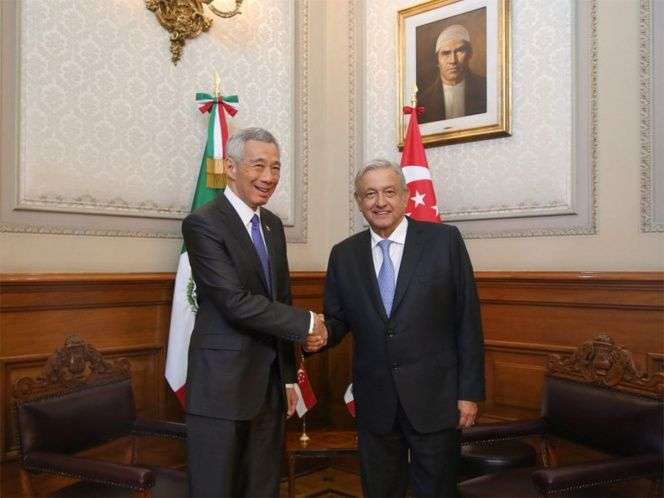 El presidente Andrés Manuel López Obrador se reunió este martes con el primer ministro de Singapur, Lee Hsien Loong, en Palacio Nacional. Foto: Twitter @lopezobrador_
