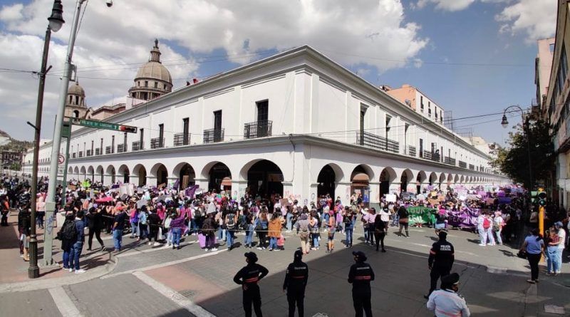 Reportan saldo blanco durante las movilizaciones del 8M en Toluca